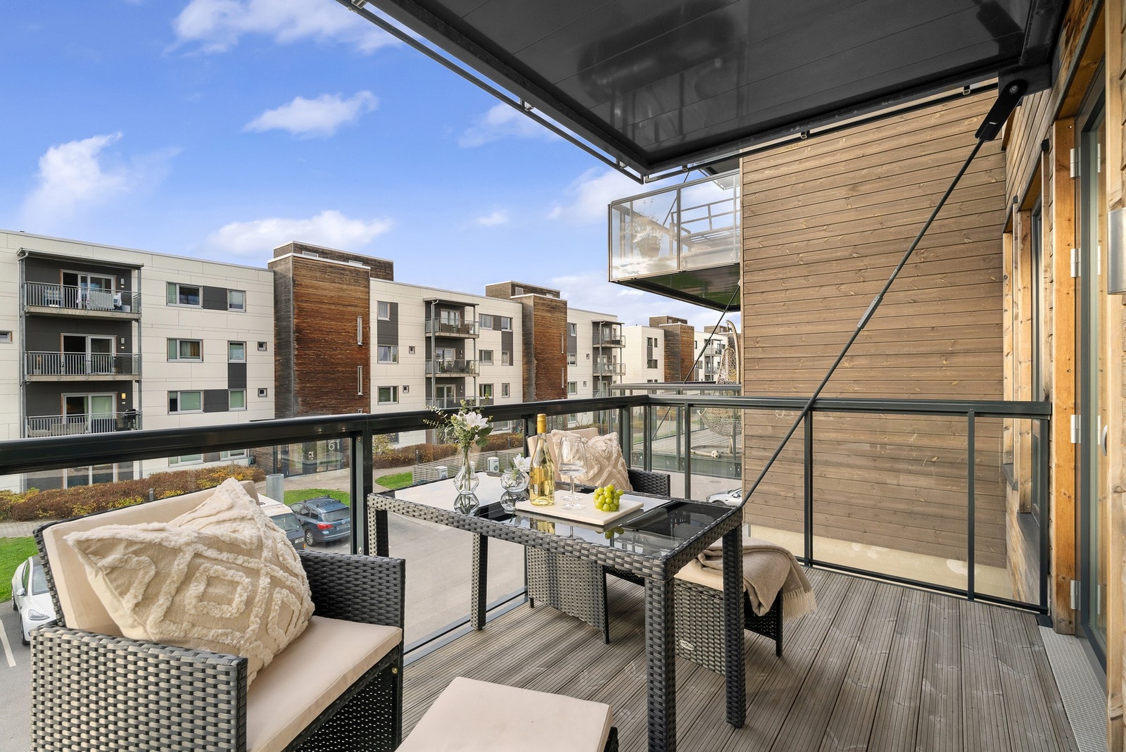 Romslig balkong på 7,8kvm. Galleribilde