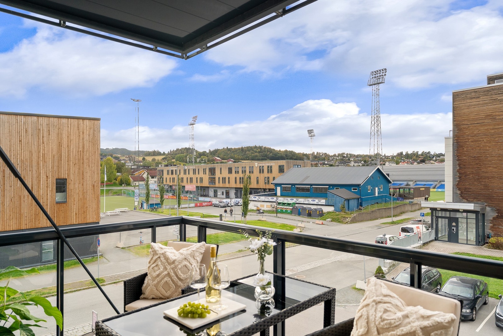 Fra stue har man utgang til balkong. Galleribilde