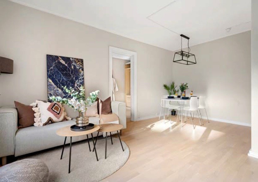 Stue med åpen kjøkkenløsning. Galleribilde