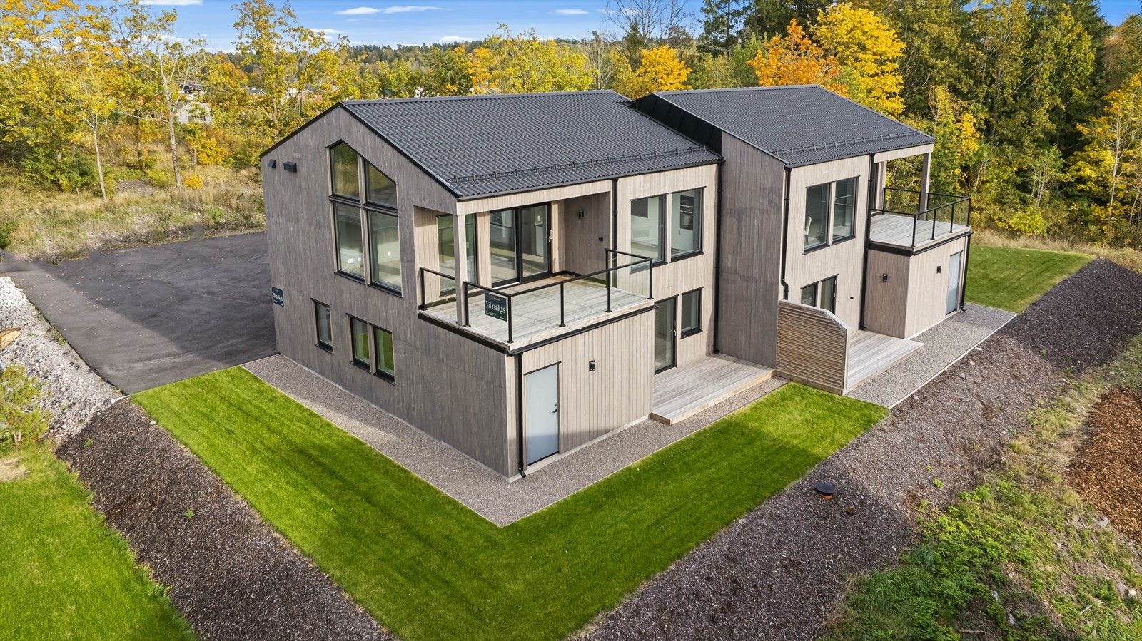 Nordvik Eiendomsmegling v/Christoffer Kvalshaugen ønsker deg velkommen til Adamsrødveien 55. Foto: Fotograf Magik Galleribilde