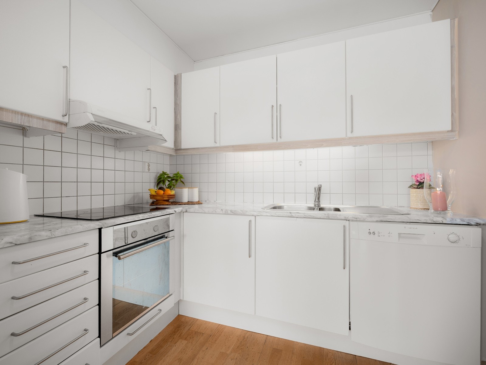 Kjøkkenet har kun TG1, og har ventilasjon med mekanisk avtrekk. Galleribilde