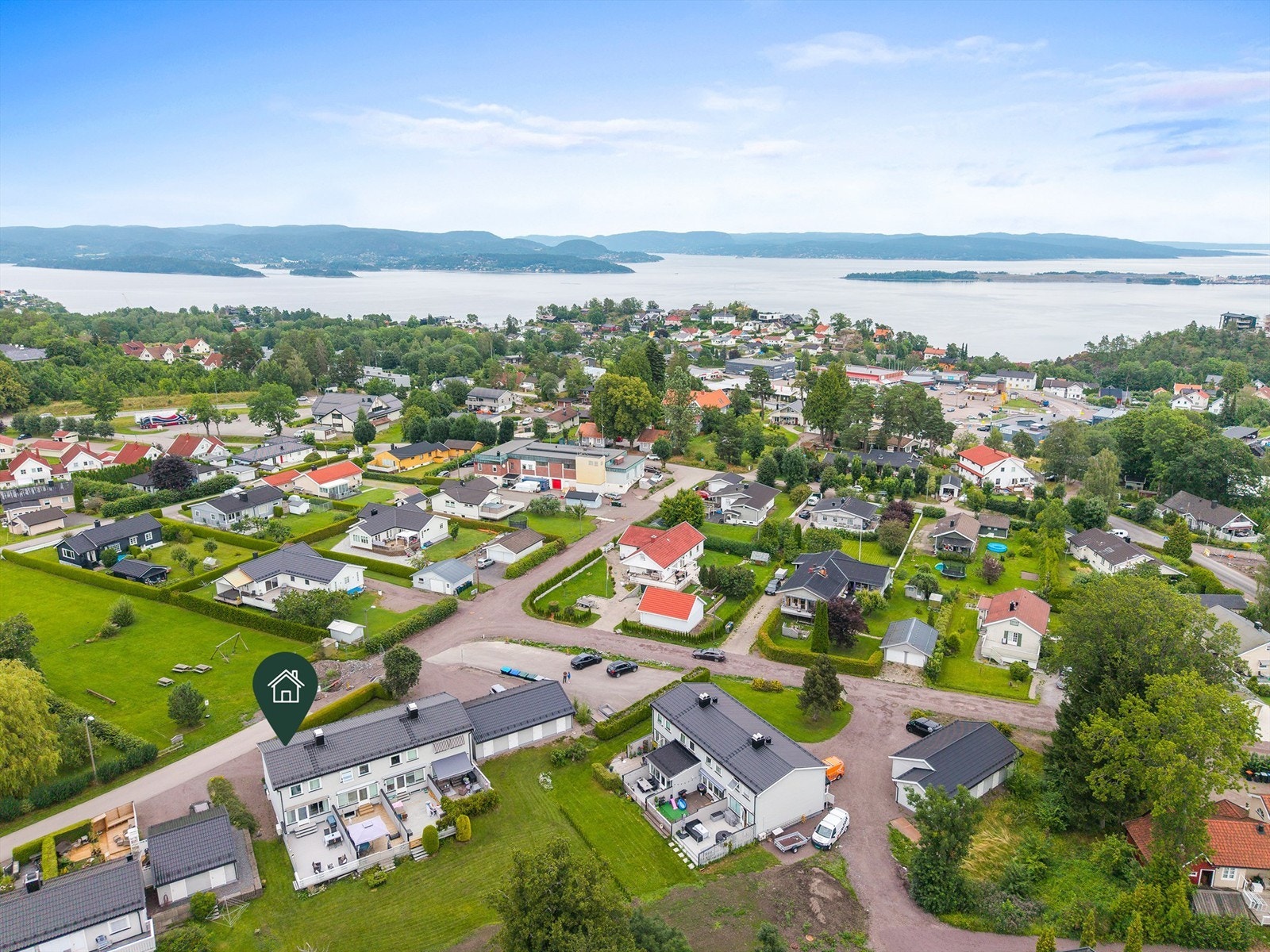 Meget barnevennlig beliggenhet med kort vei til barnehage og skoler Galleribilde