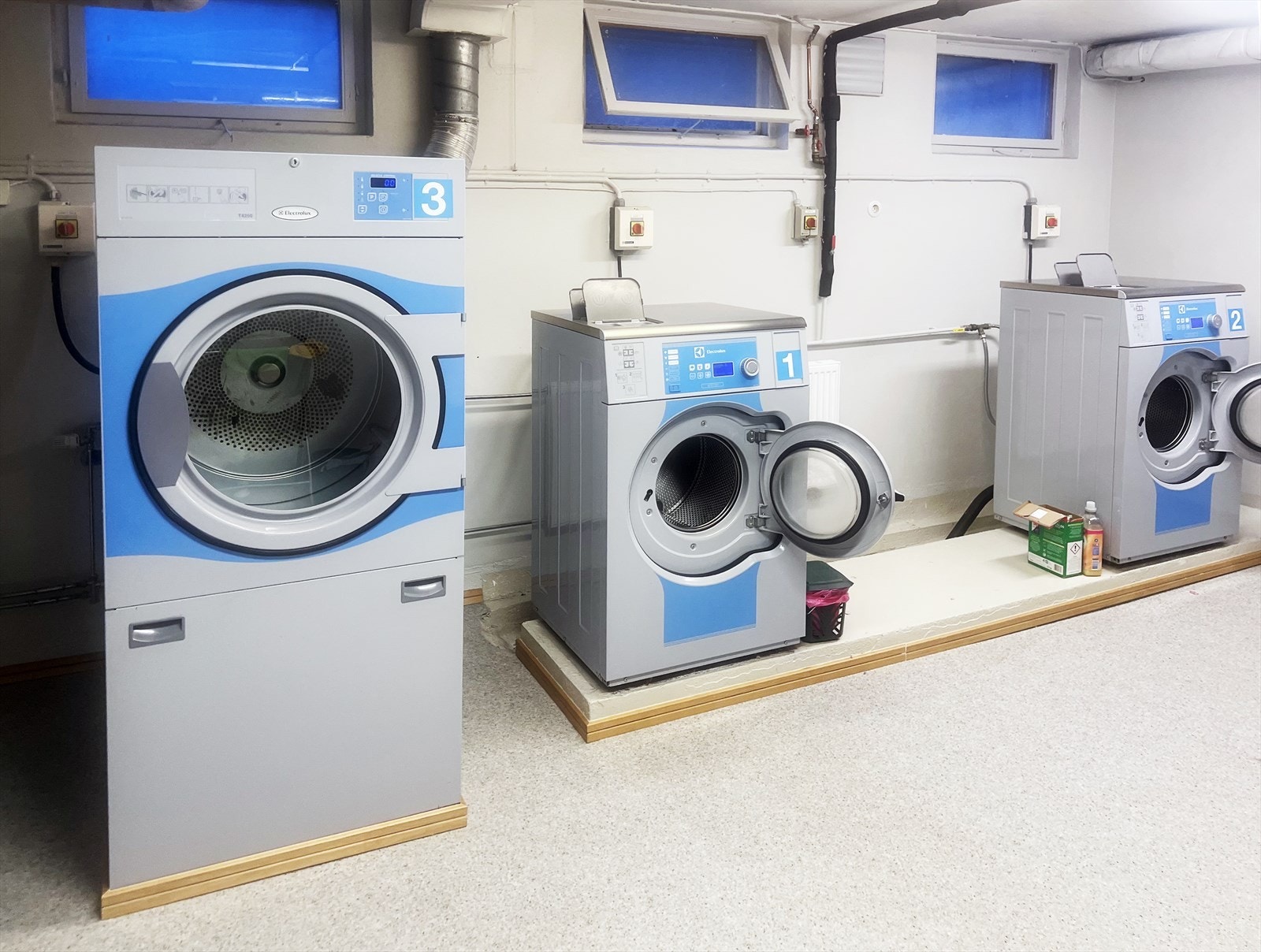 Alle beboerne har tilgang til felles vaskeri. Vaskeriet benyttes etter oppsatt liste. Galleribilde