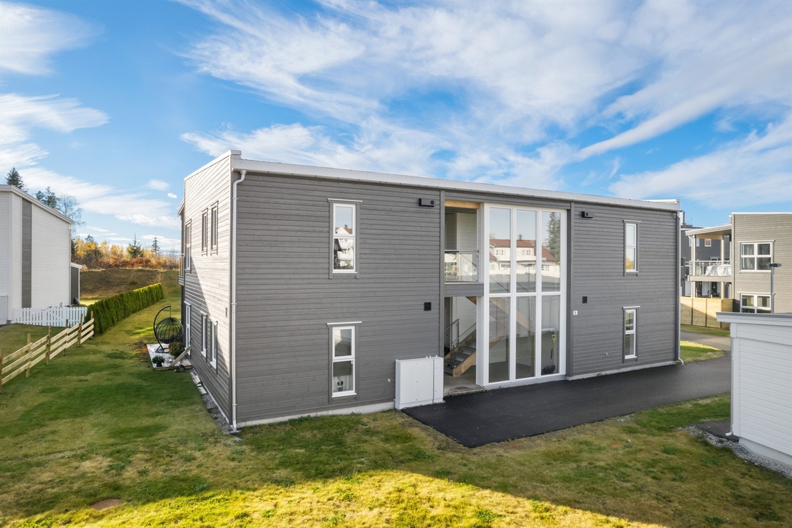 Fasade inngangsparti Galleribilde