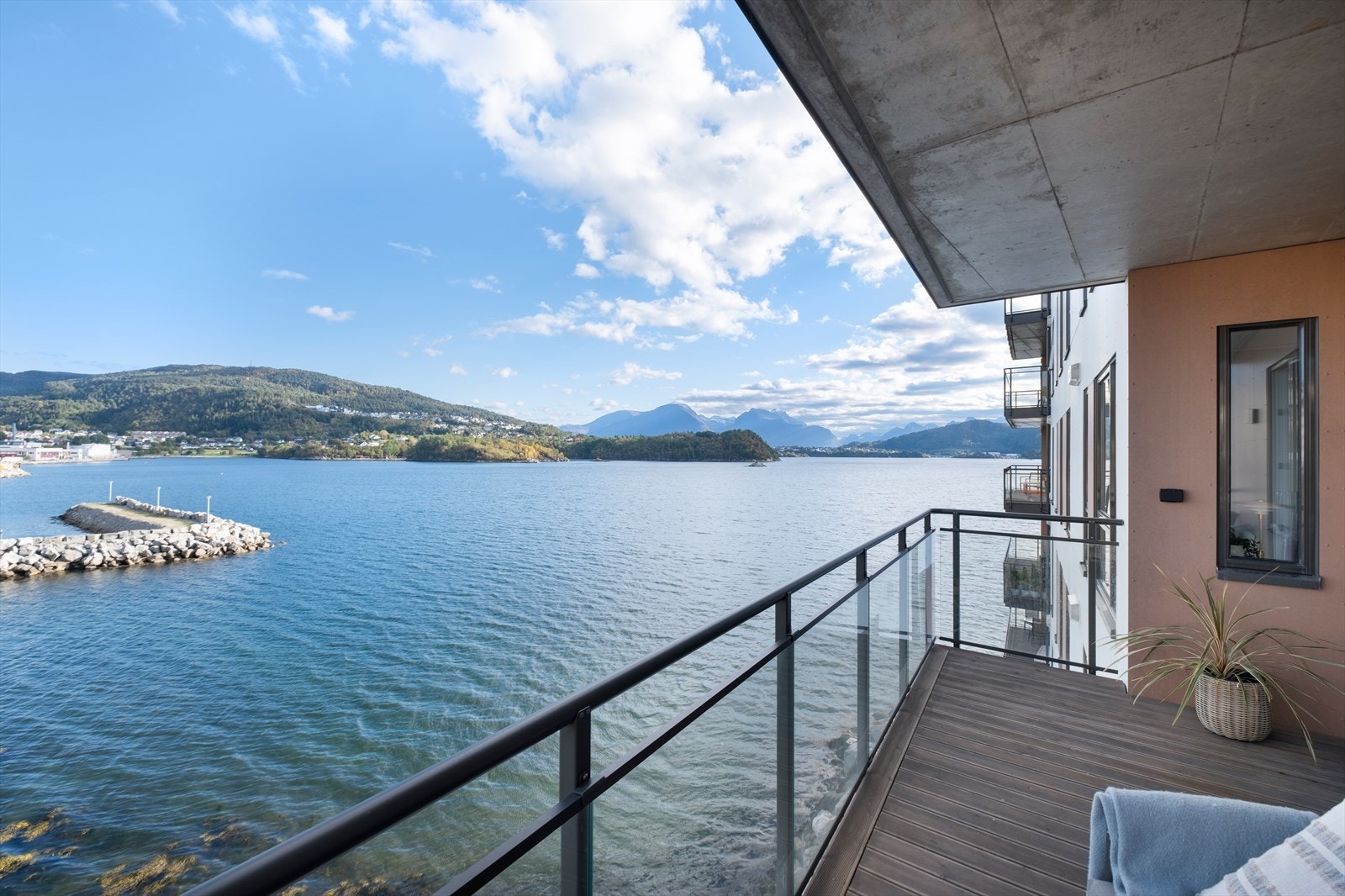 Balkongen | Utsikt Galleribilde