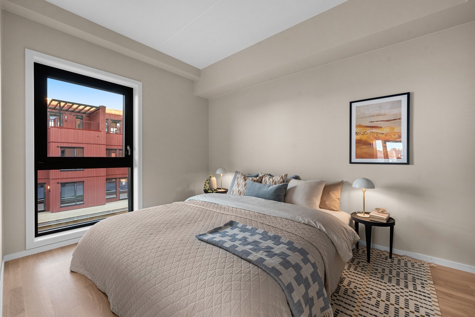 Romslig soverom på ca. 10,7 kvm Galleribilde