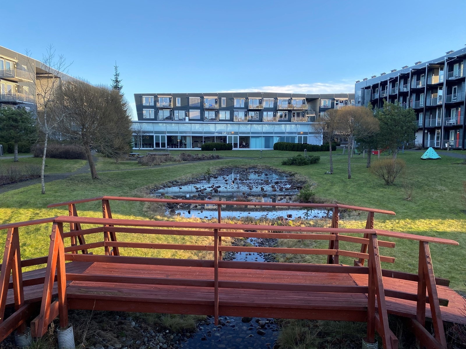 Selgers eget bilde av fellestomten. Galleribilde