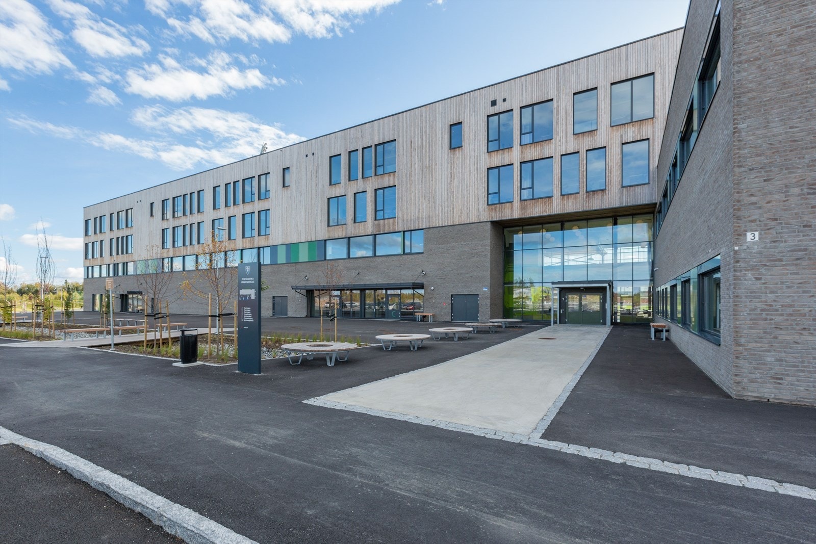 Gystadmarka ungdomsskole. Galleribilde