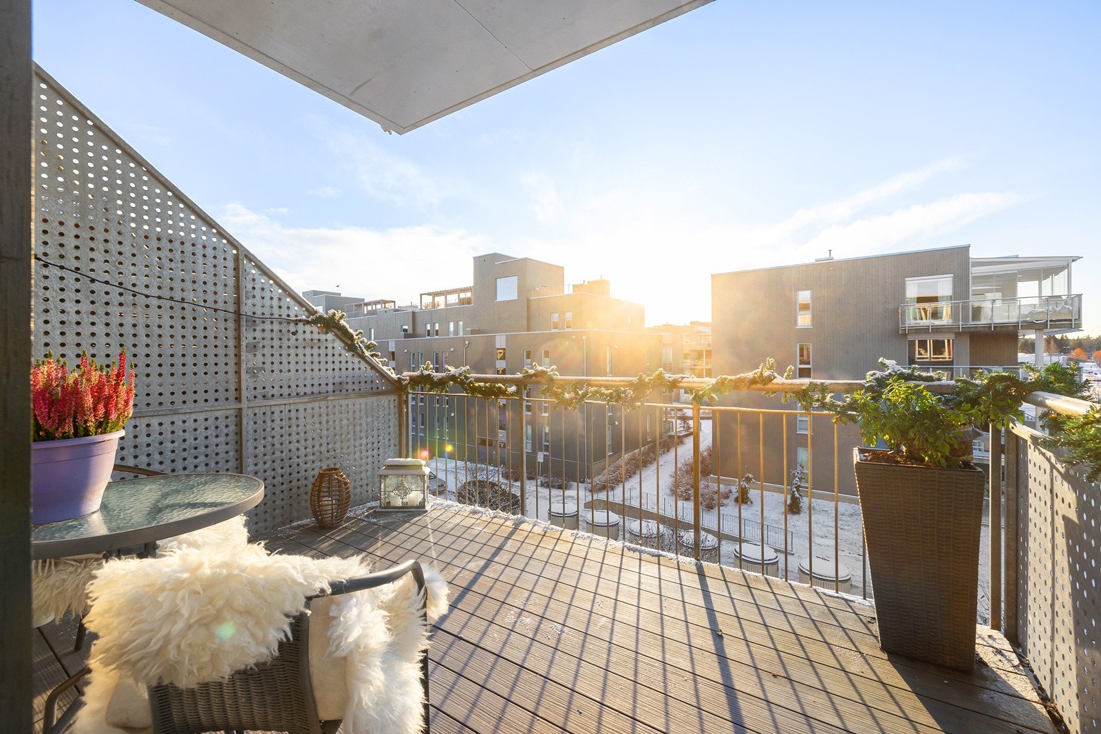 Velkommen til Kanalvegen 39! En lys og velholdt 3-roms leilighet med god planløsning. (Foto: Trond Walsø). Galleribilde