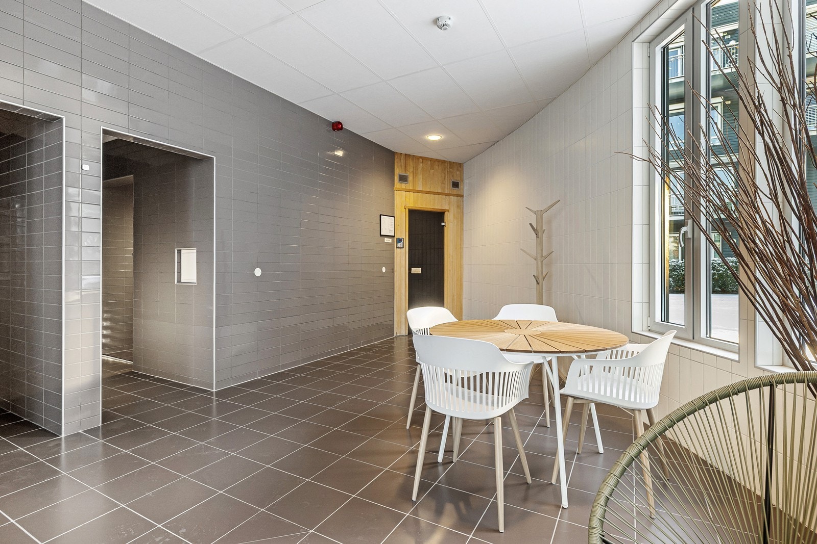 Spaavdelingen. Galleribilde