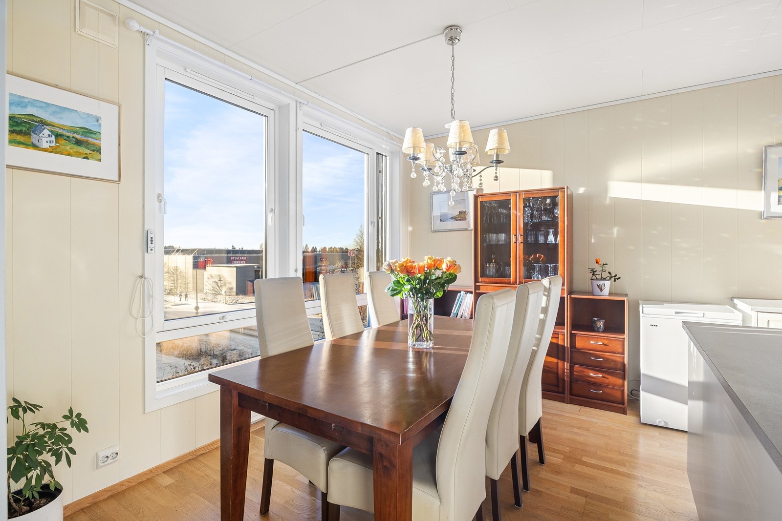 Spisestue. Galleribilde