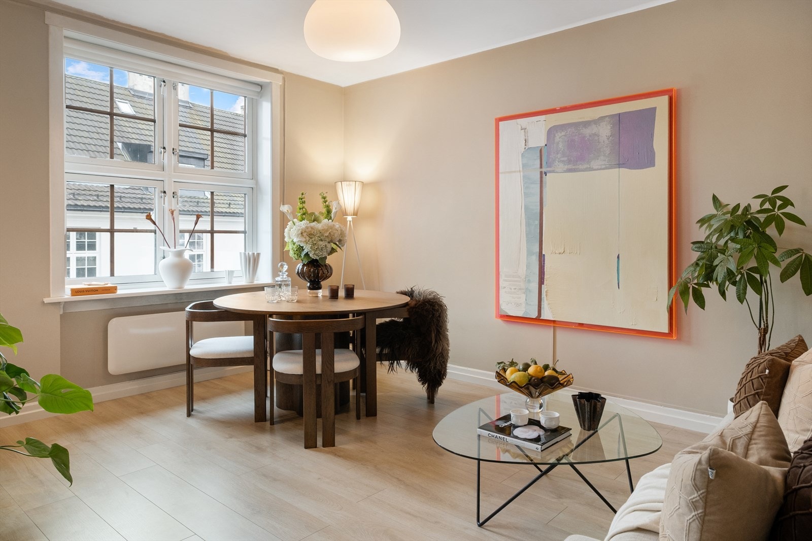 Lys og hyggelig stue. Galleribilde