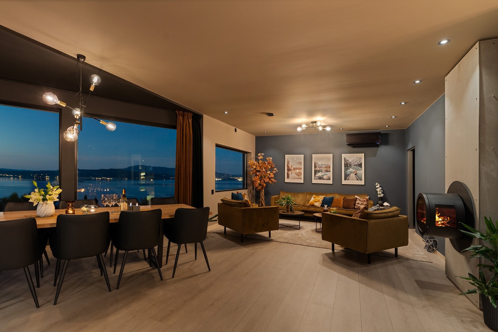 Boligen er arkitekttegnet, med meget høy standard, der hver minste detalj er godt gjennomtenkt. Galleribilde