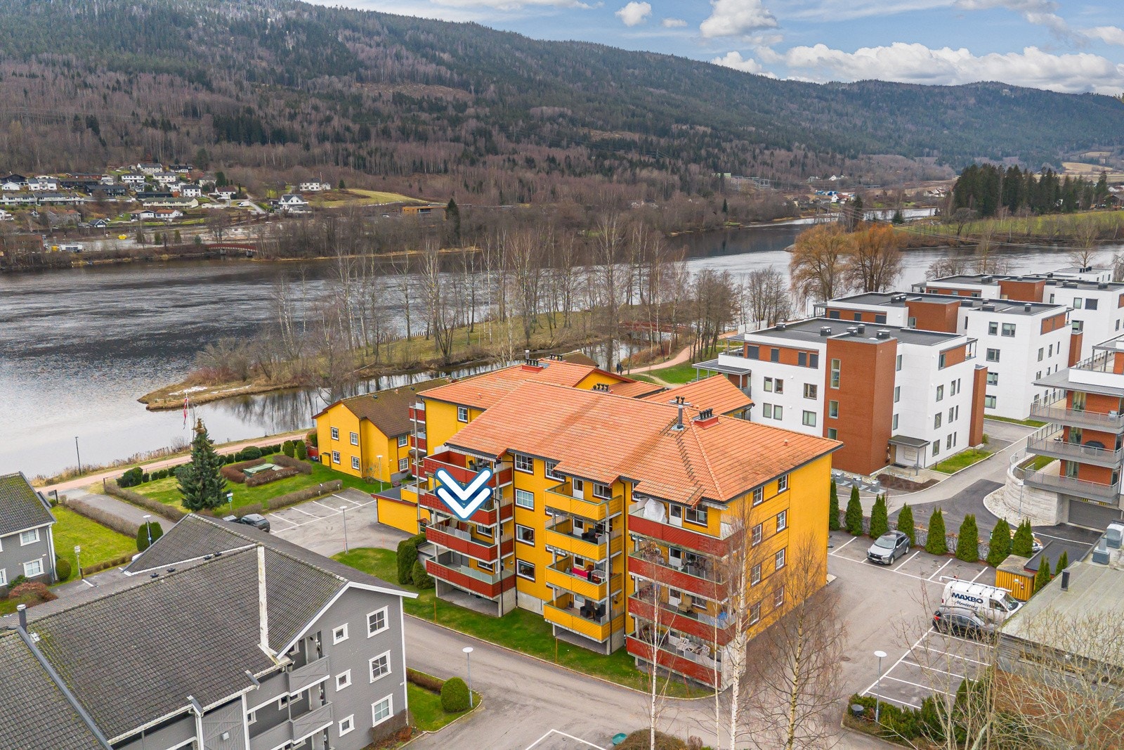 Innbydende boligområde med nærhet til elv, grøntarealer og gode servicetilbud. Galleribilde