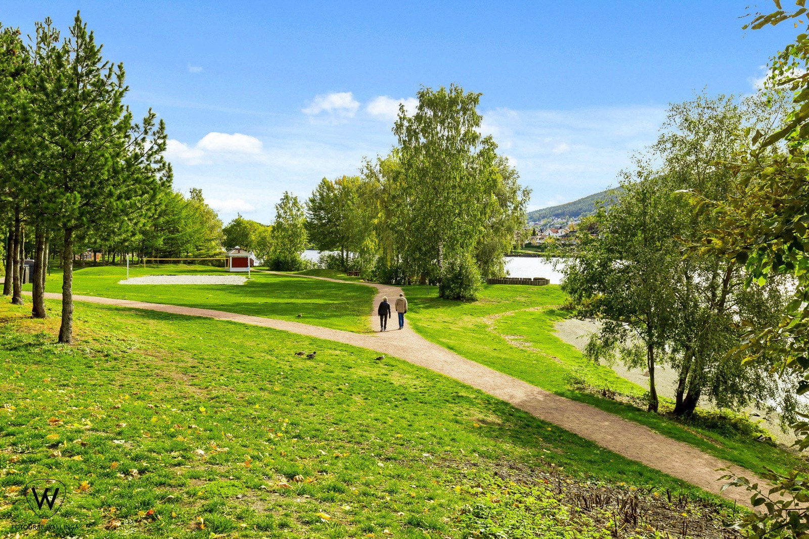 Elveparken med flotte turstier som går helt ned til brakerøya. Galleribilde