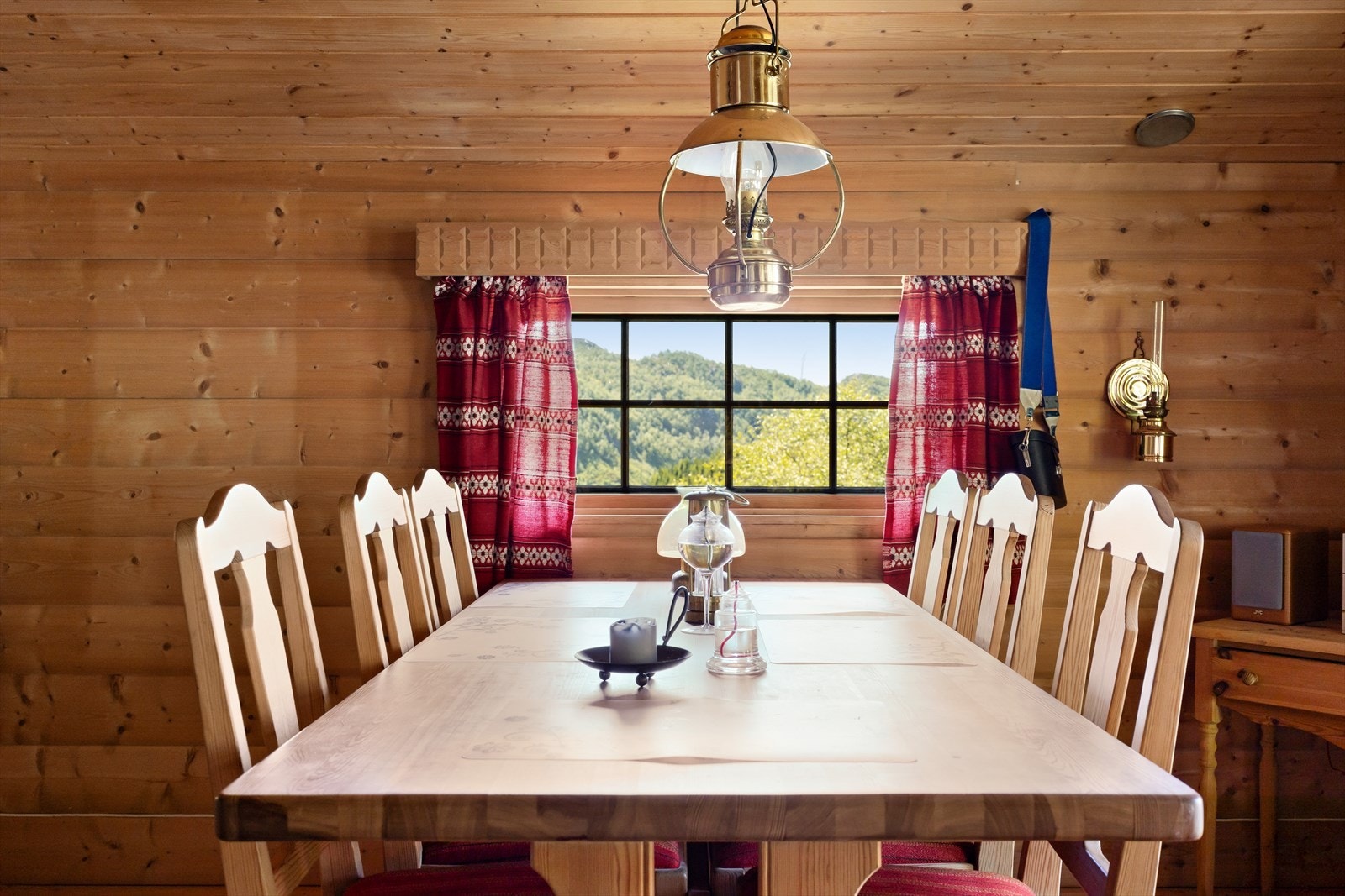 Fin spiseplass Galleribilde