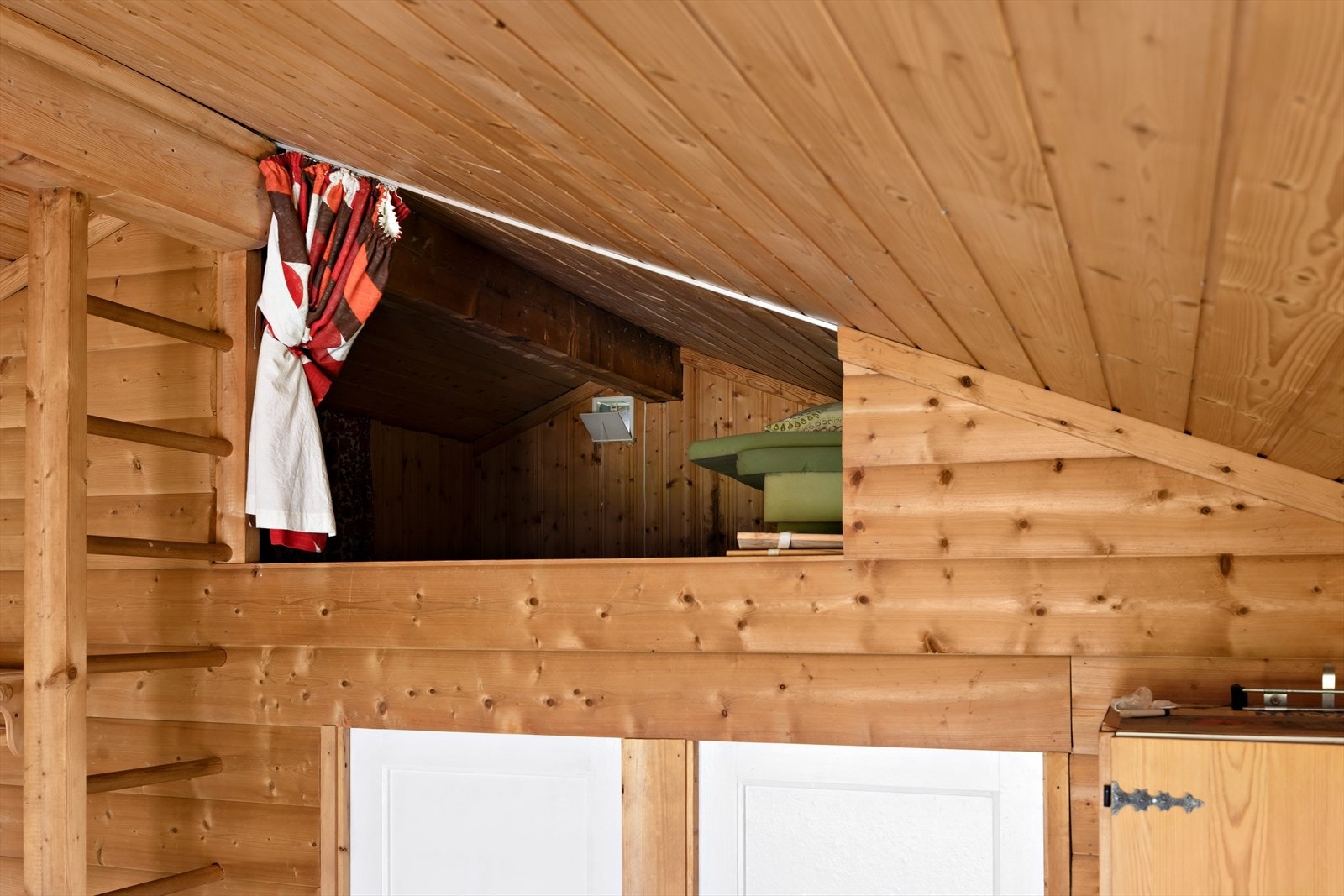 Kjekk hems. Galleribilde