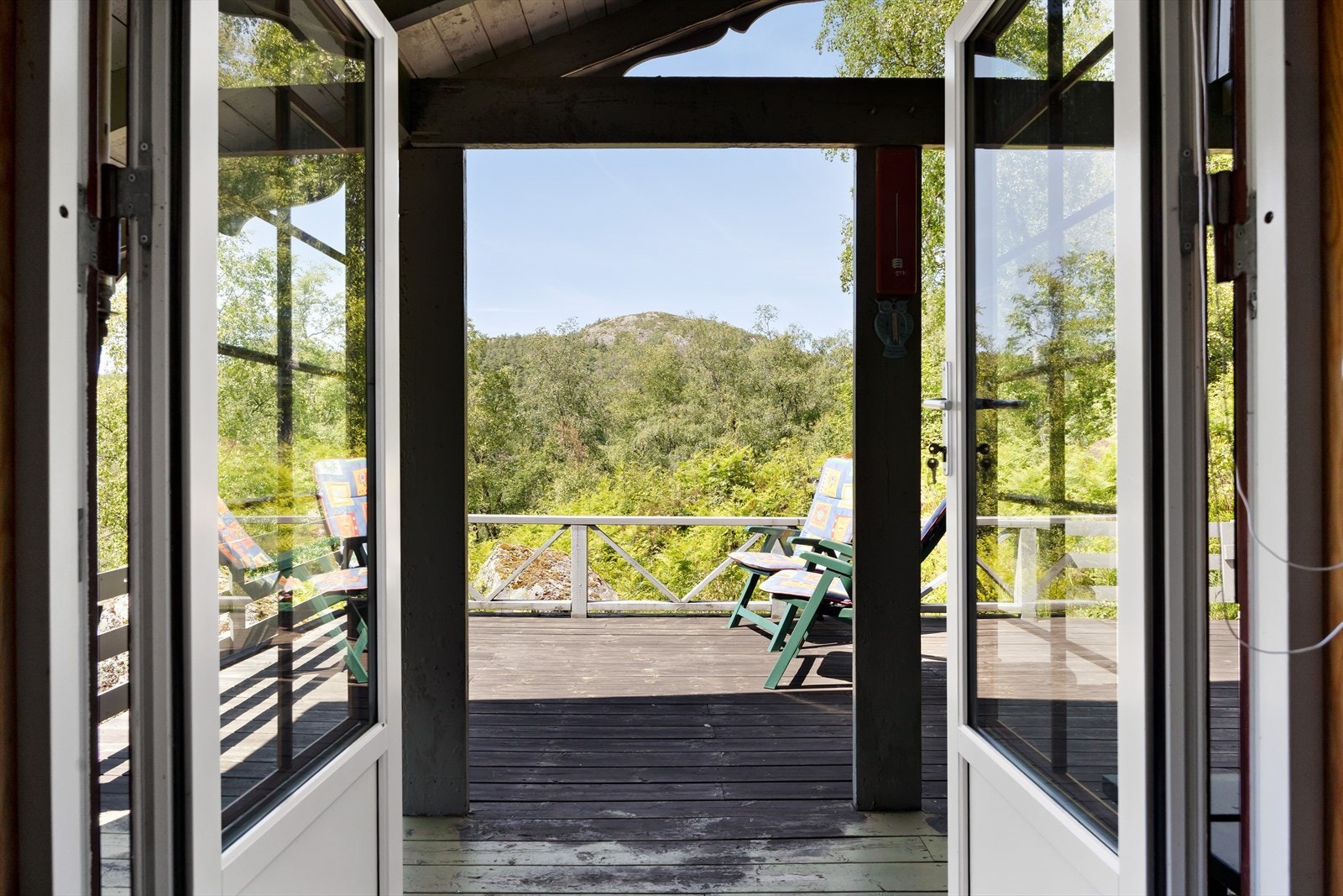 Utgang til terrasse fra stue. Galleribilde