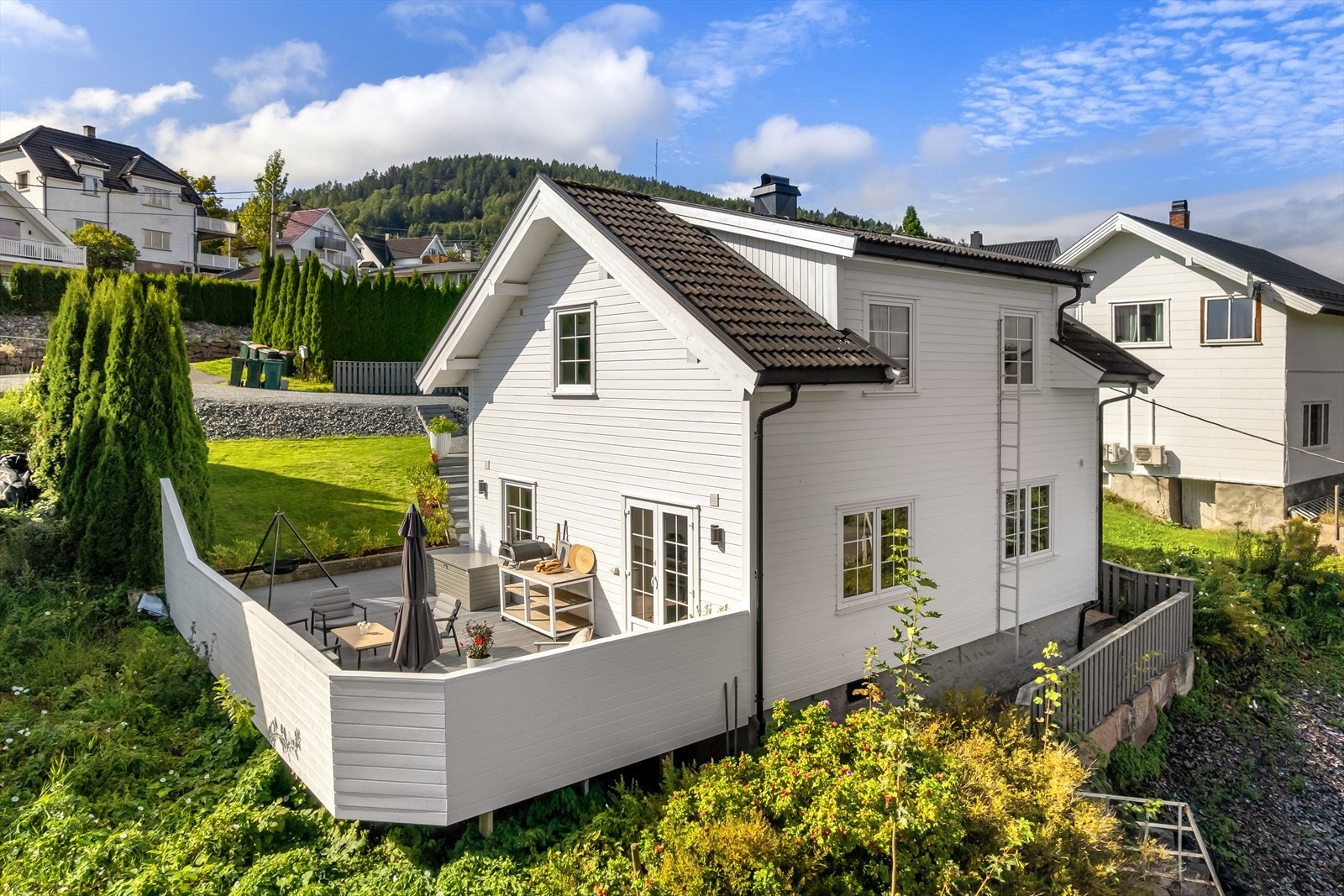 Huset er betydelig oppgradert siden 2020 - og her kan du flytte rett inn! Galleribilde