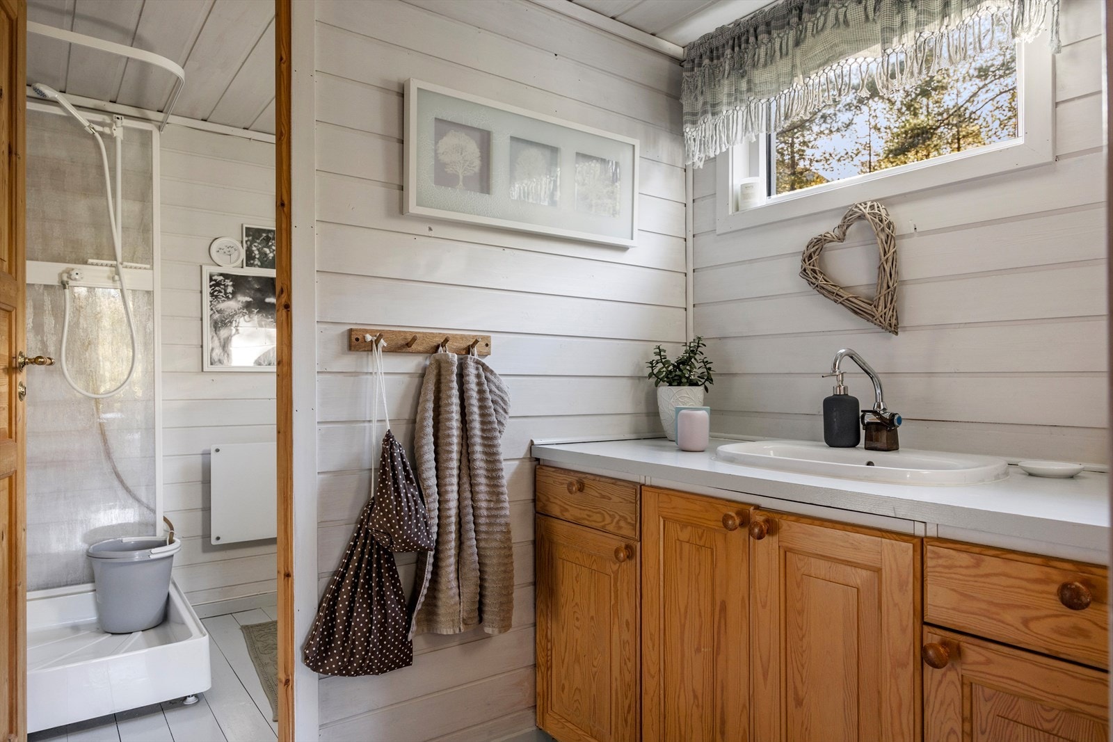 Stellerom. Galleribilde