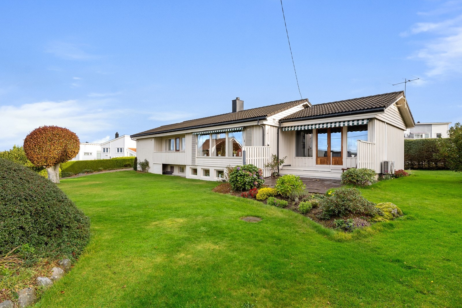 Velkommen til Brekkevegen 22, Kvernaland. Presentert av Kristine Ree Espedal i EiendomsMegler 1 Jærmegleren. Fotograf: Asle Breiteig Haukland Galleribilde