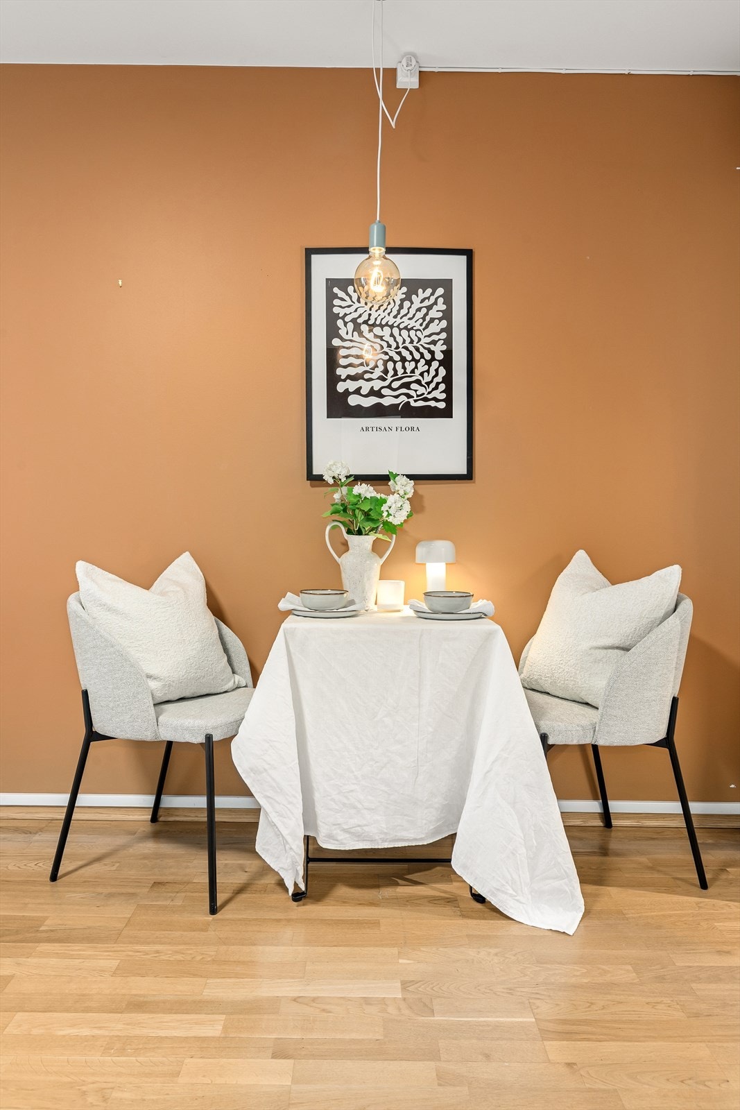 Lyst og delikat Galleribilde