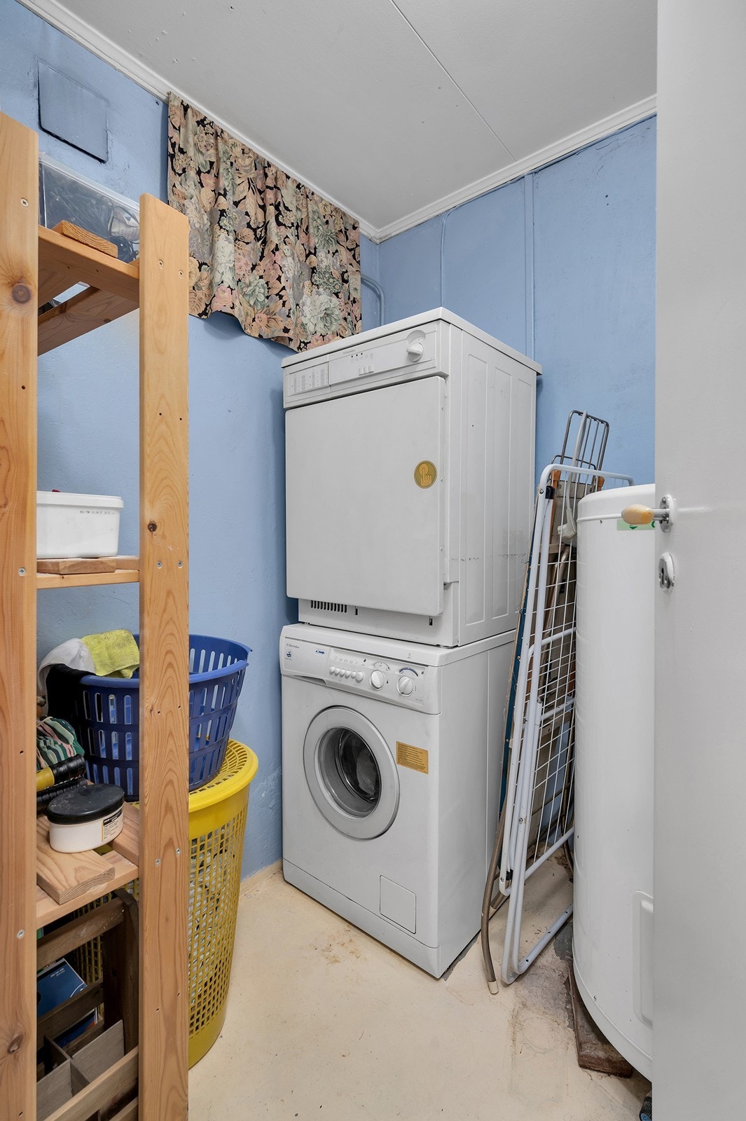 Vaskerom Galleribilde