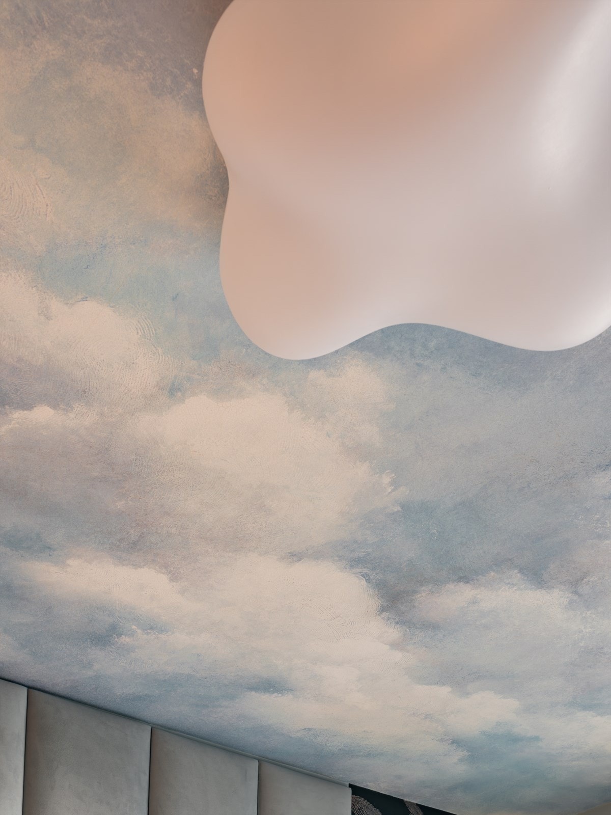 På soverommet finner du også lekne og kreative innspill, som setter sitt unike preg på leiligheten. Galleribilde