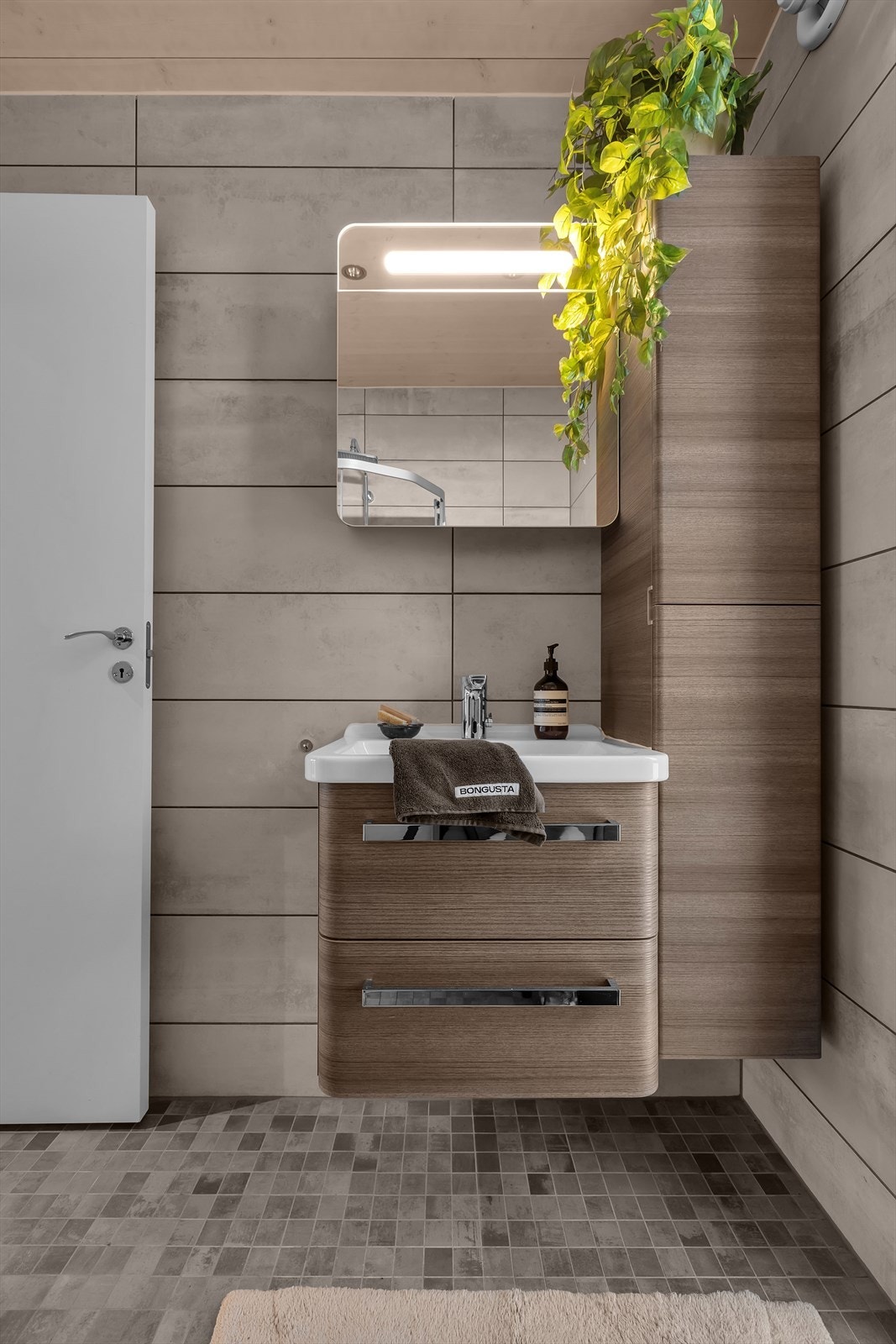 Flislagt bad med varmekabler i gulv Galleribilde