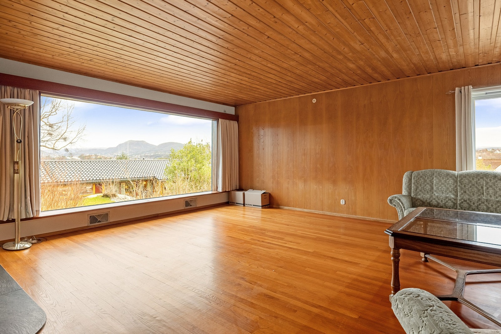 Stuen er av svært god størrelse og måles til hele 57 kvm. Galleribilde