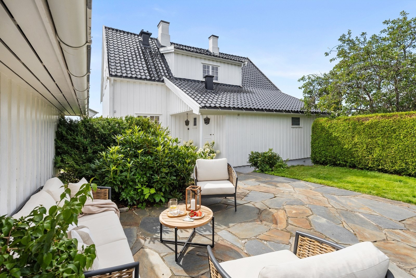 Dette er en herskapelig villa over tre etasjer med nydelig særpreg Galleribilde