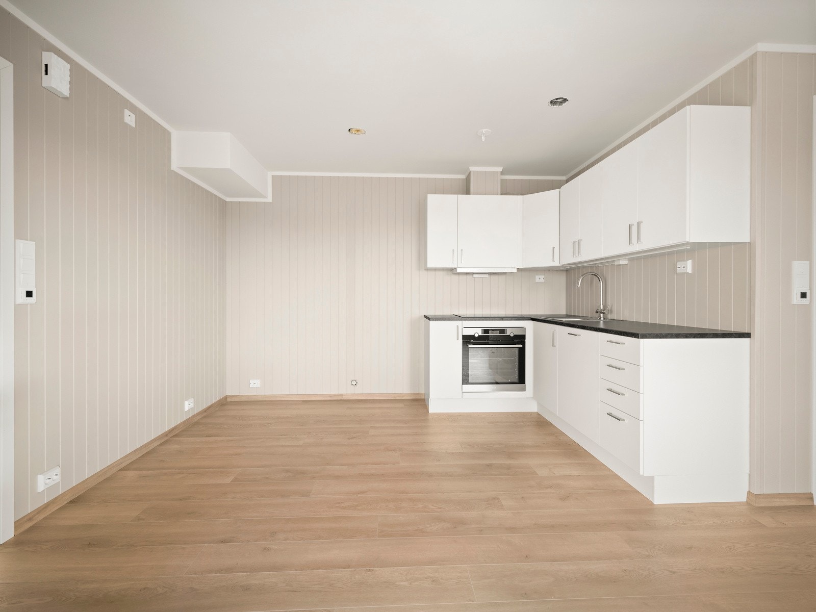 Kjøkken i utleiedel. Galleribilde