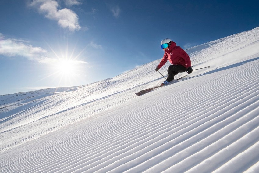 Skiene kan du spenne på deg rett utenfor døren og nyte godt av "manchesterføre" en tidlig vinterdag. Galleribilde