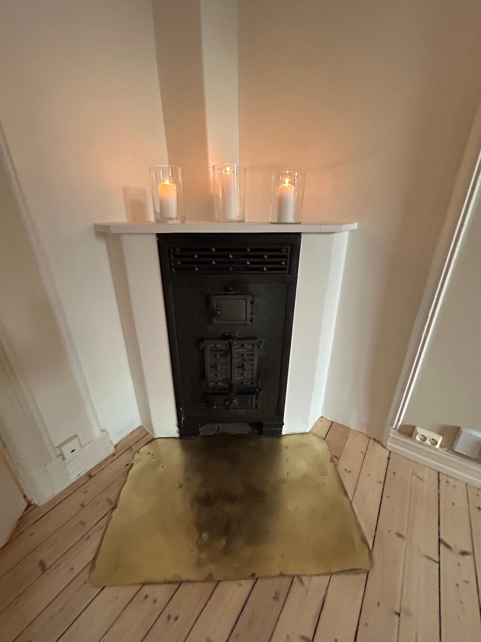 Peisovn i stuen Galleribilde