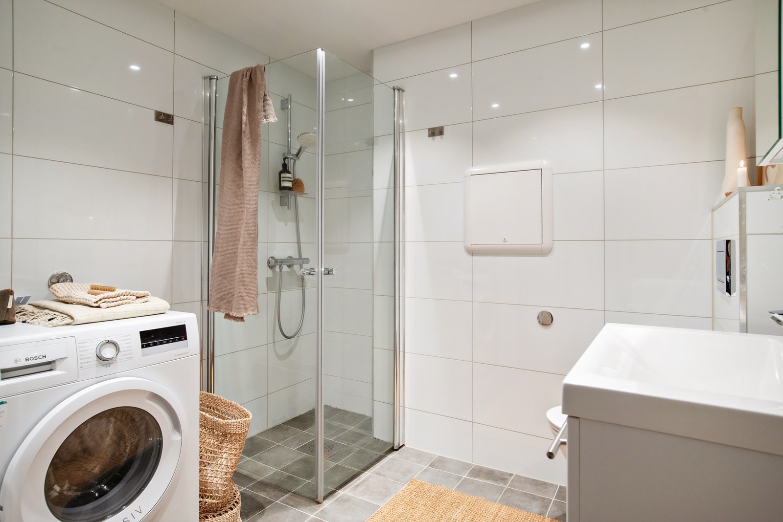 Helfliset moderne bad. Galleribilde