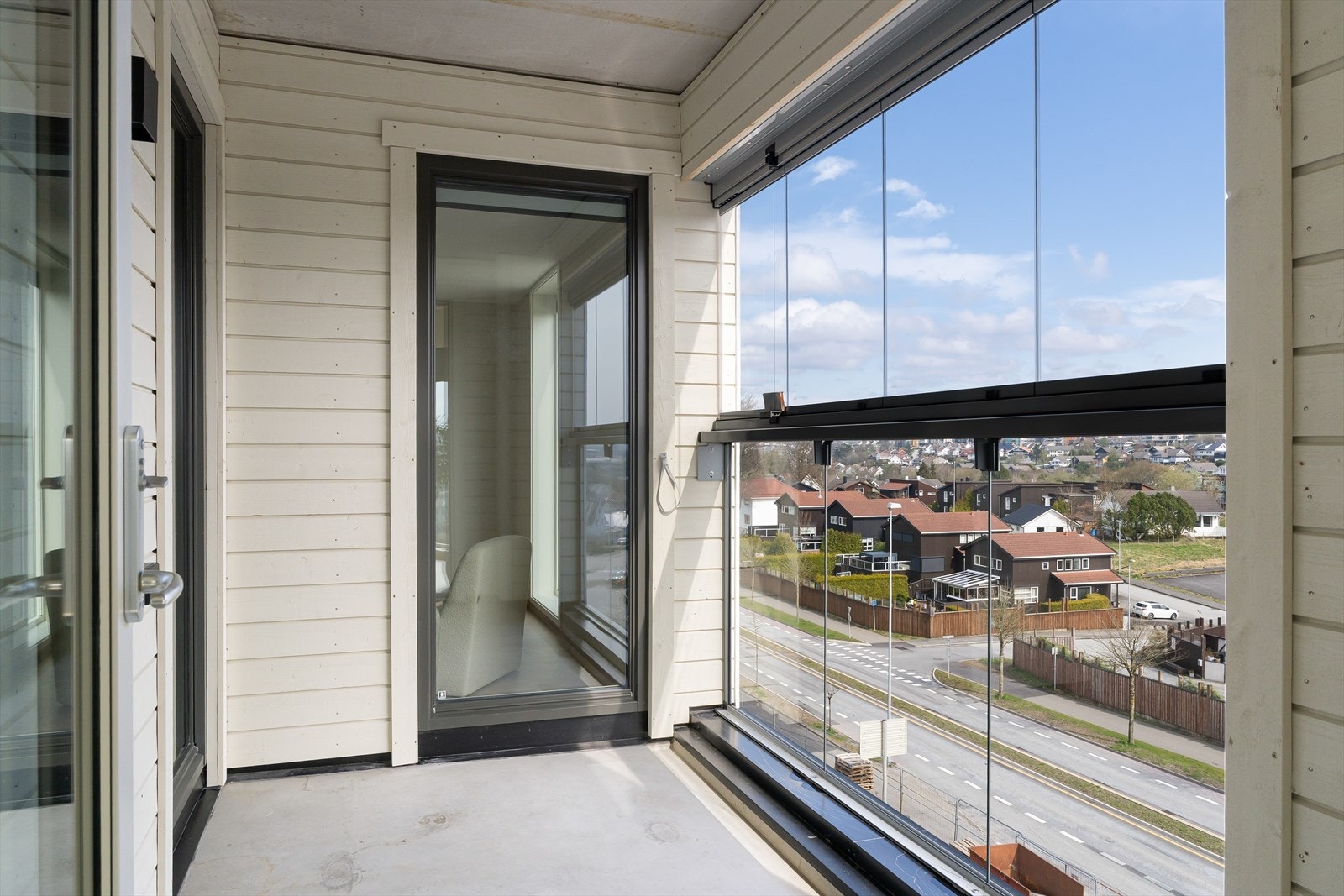 Den tredje balkongen med morgensol Galleribilde