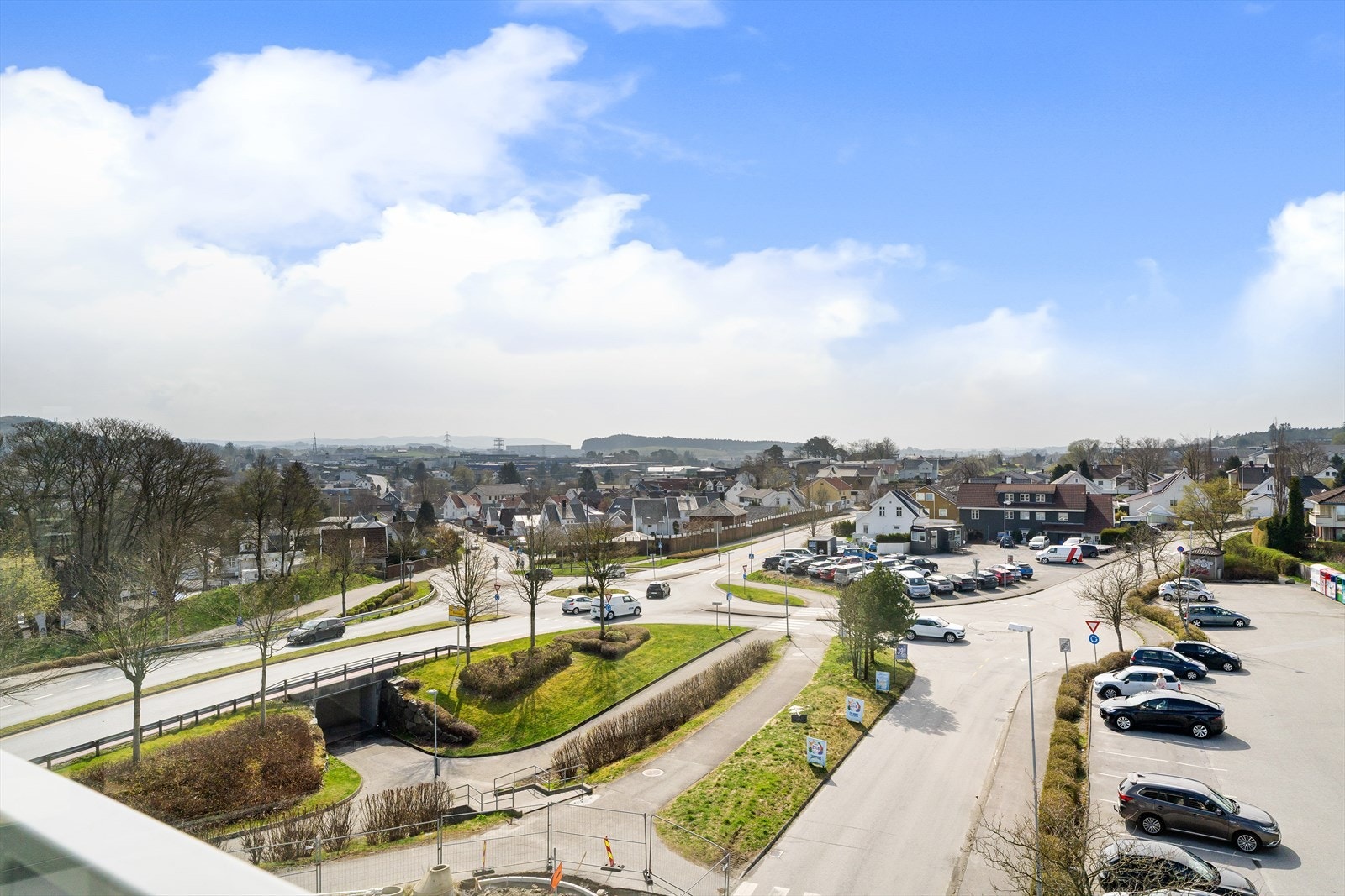 Flott utsikt - solrikt Galleribilde