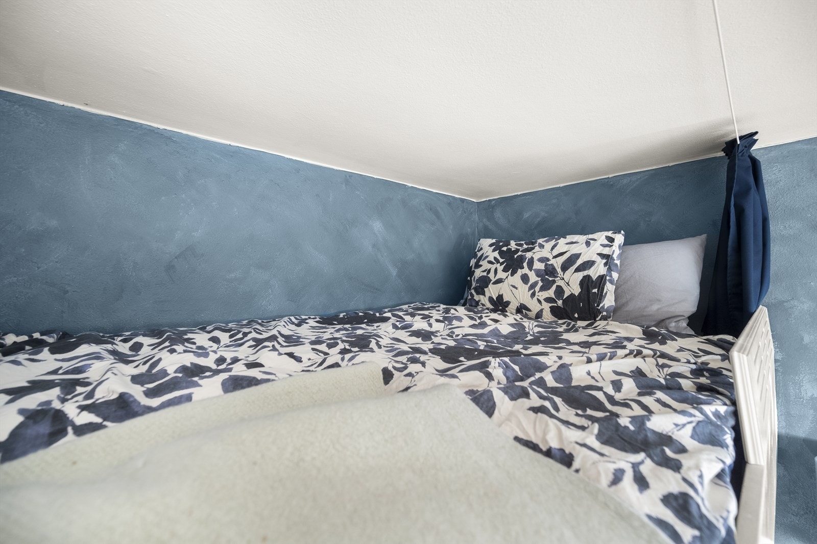 Varmtvann, fyring og internett er inkludert i felleskostnadene. Galleribilde