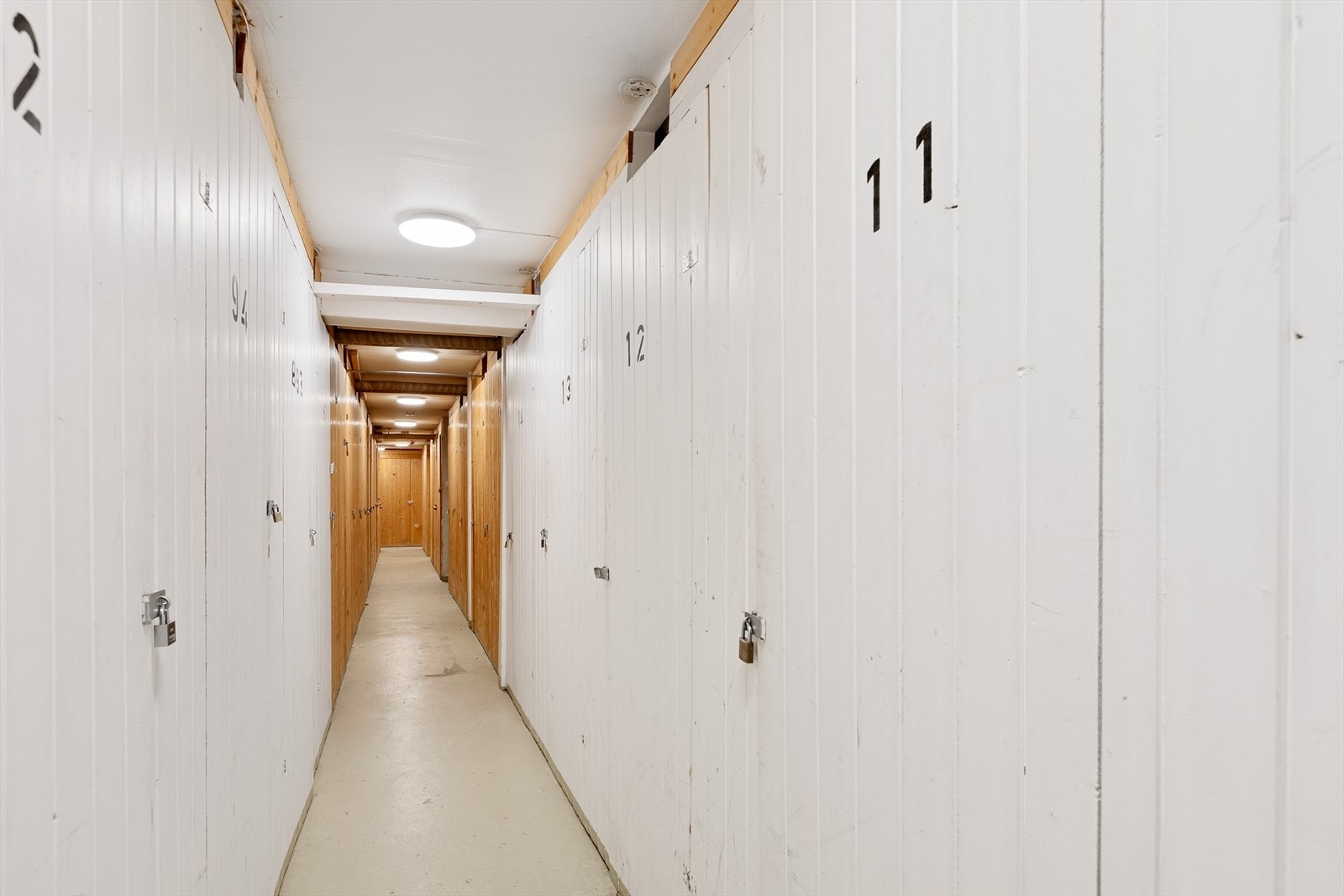 Medfølger lagringsbod plassert i felles kjeller merket nr. 11 Galleribilde