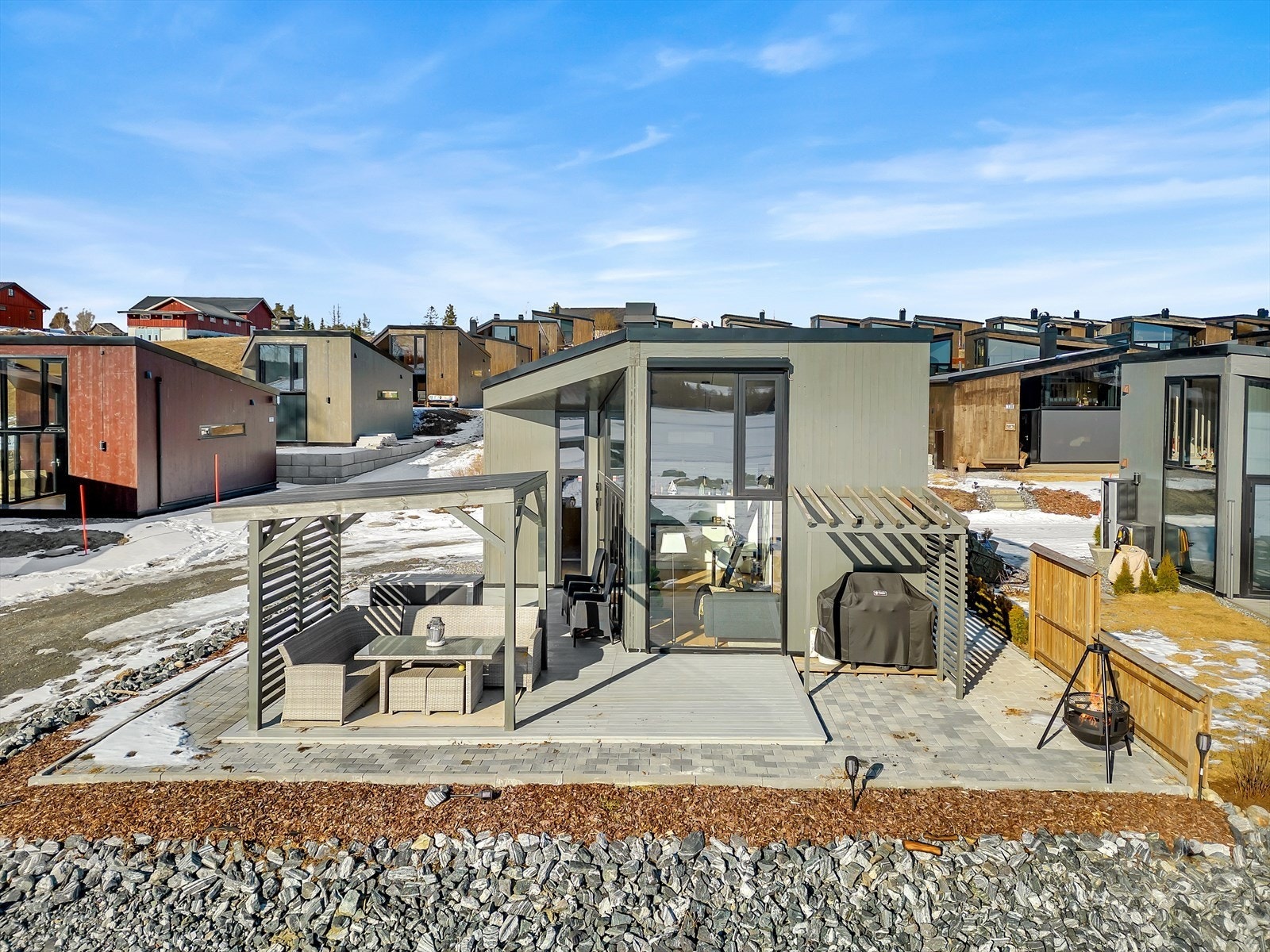 En innholdsrik og lekker fritidseiendom, oppført i 2019. Galleribilde