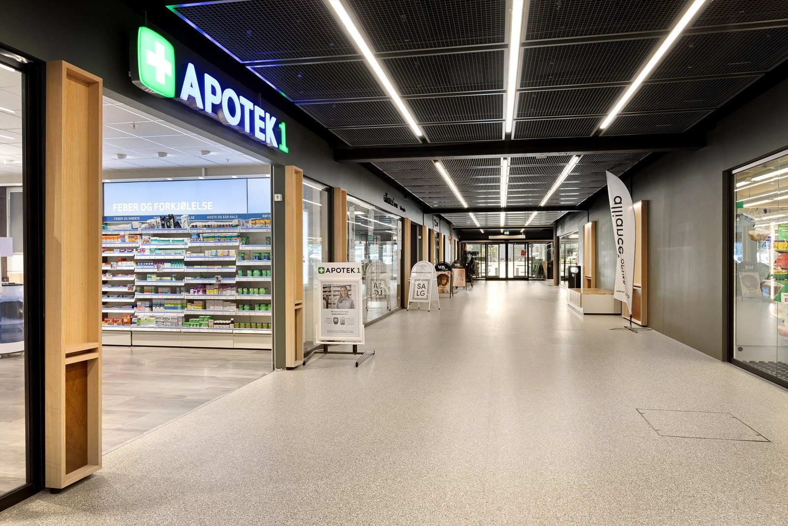 Solbergsenteret har et bredt utvalg av butikker som dekker de fleste behov Galleribilde