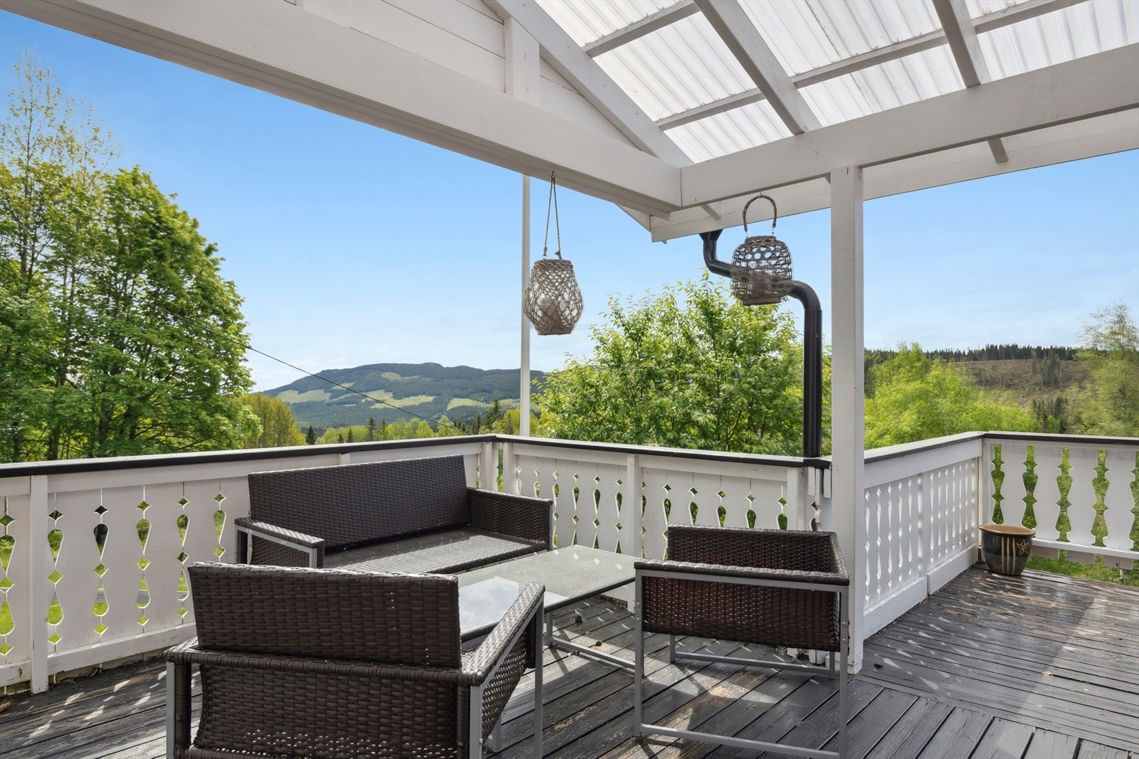 Her er det rikelig med plass til utemøblement. Galleribilde