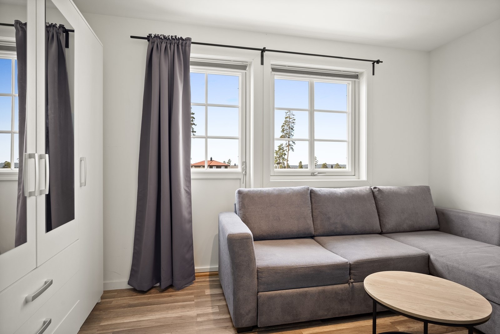 Soverom/stue Galleribilde