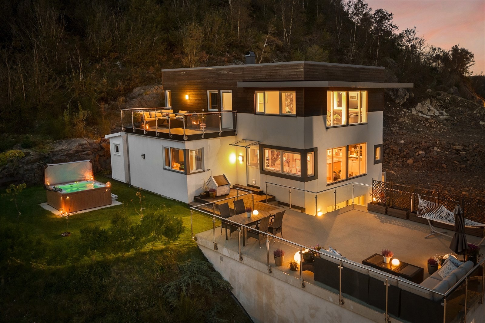 Smakfull flott bolig med godkjent utleieleilighet! Fotograf Diakrit v/ Arne Ove Østebrøt Galleribilde