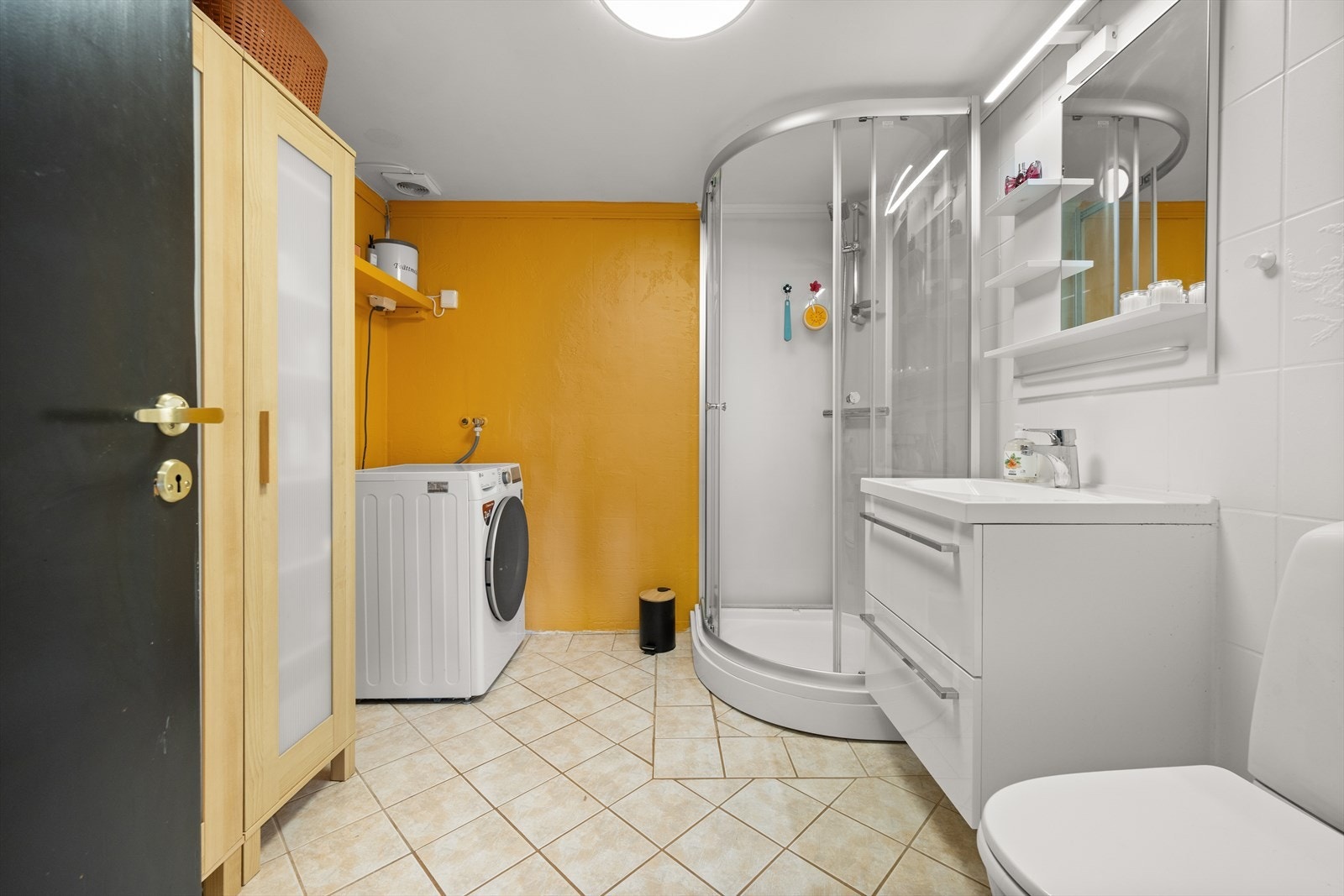 Romslig bad Galleribilde