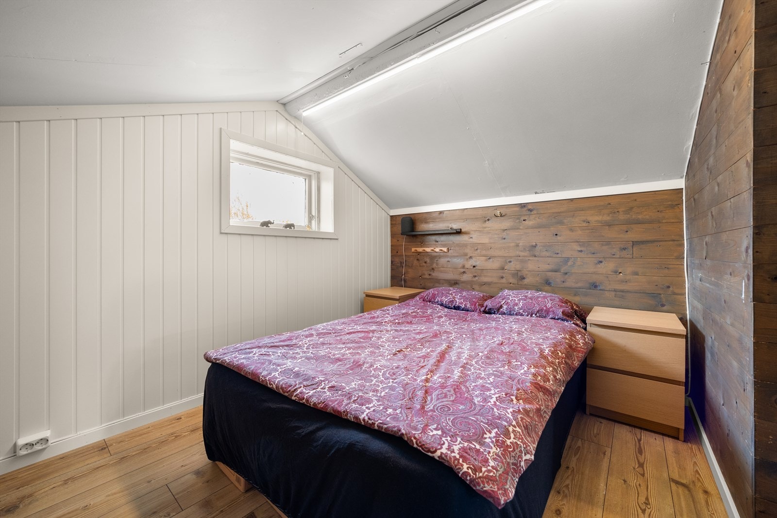 Det opplyses om at vindu ikke tilfredsstiller krav til lys/rømning Galleribilde