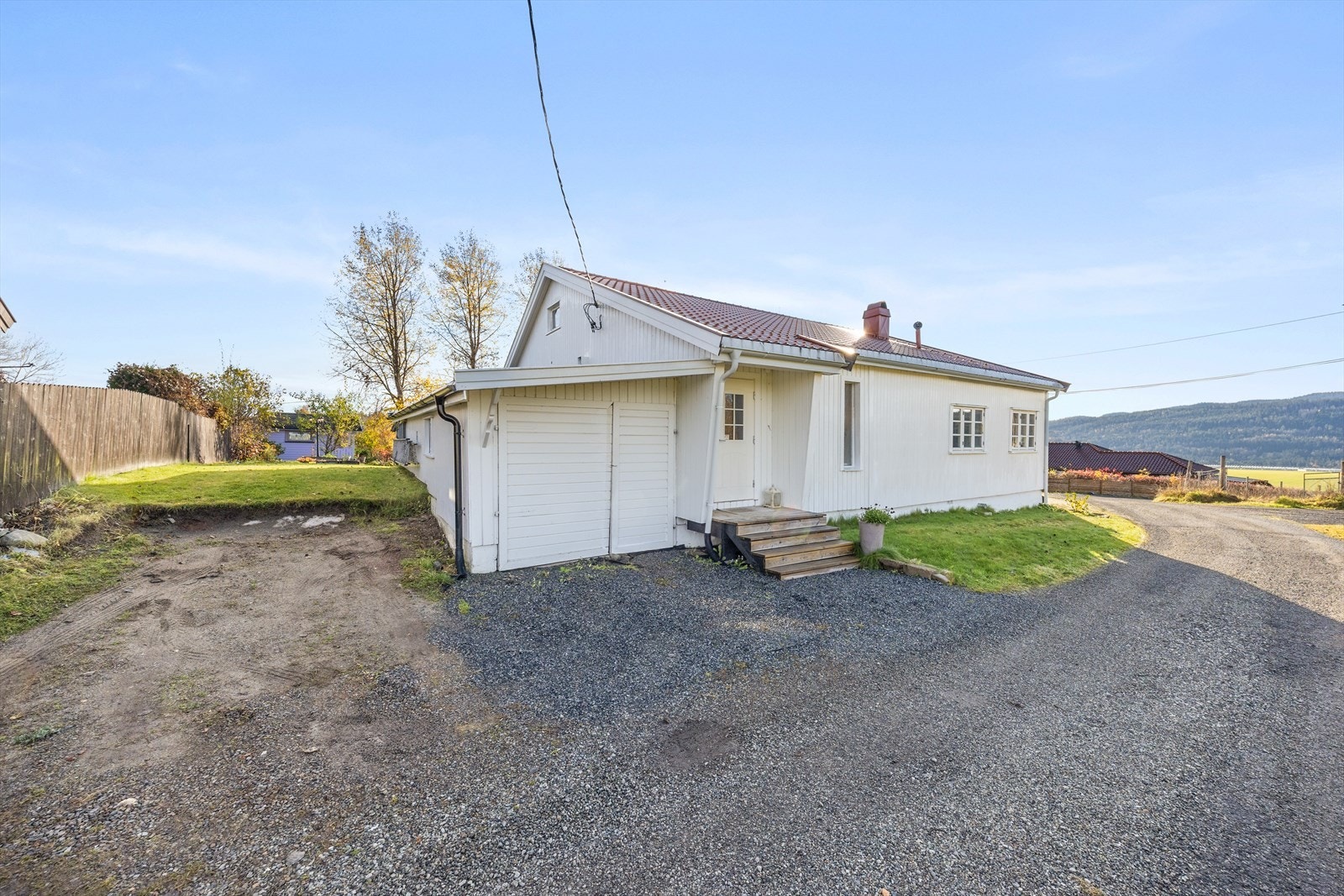 Gode parkeringsmuligheter på egen tomt Galleribilde