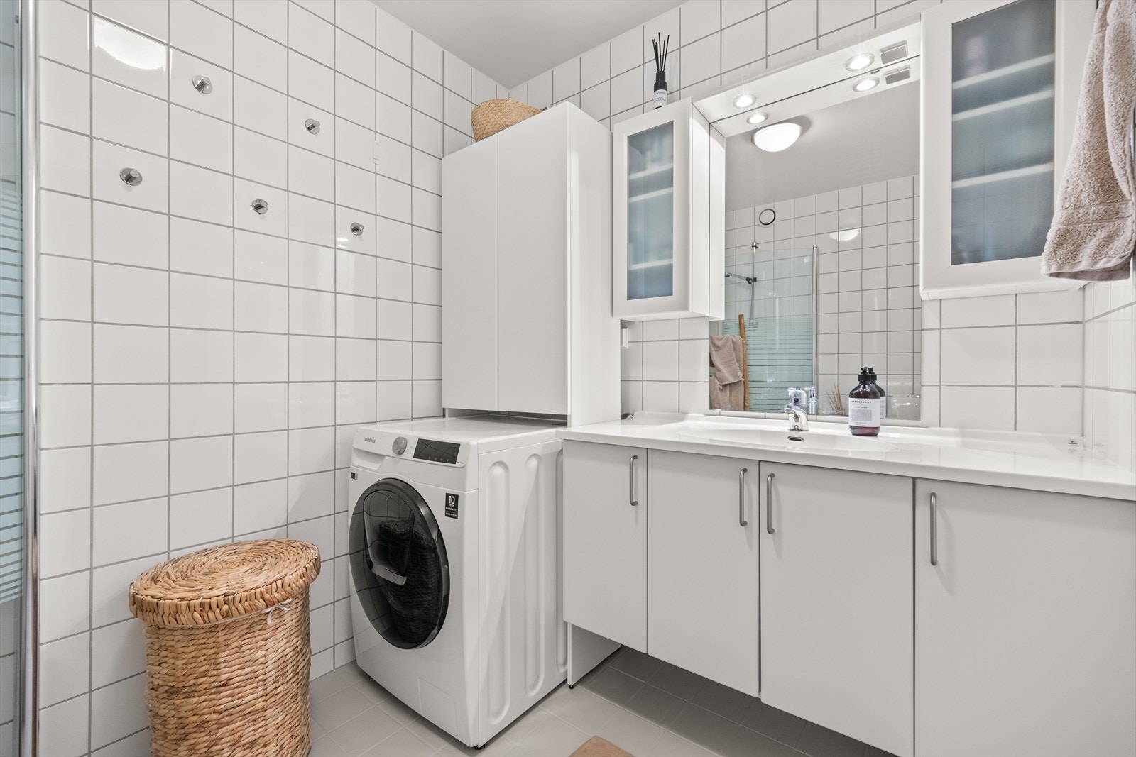 Flislagt bad med varmekabler i gulv Galleribilde