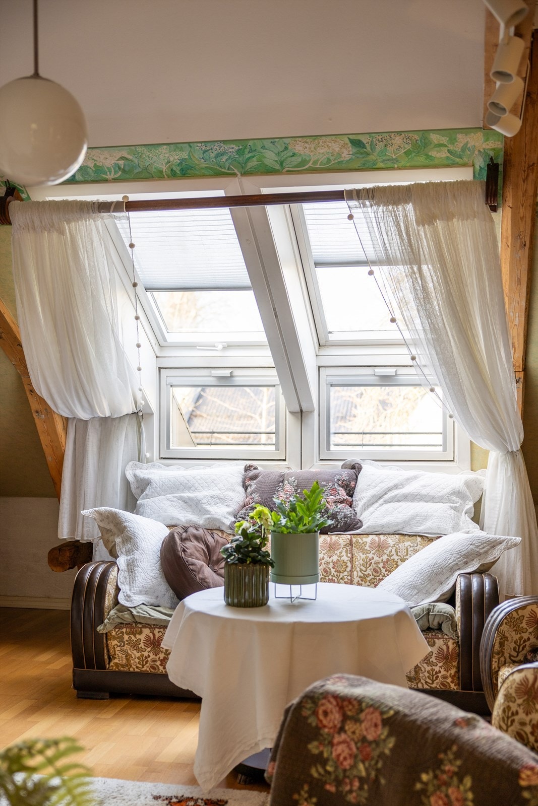 Leiligheten ligger i et meget attraktivt og sentralt område på Uranienborg med nærhet til offentlig kommunikasjon og god servicetilbud Galleribilde