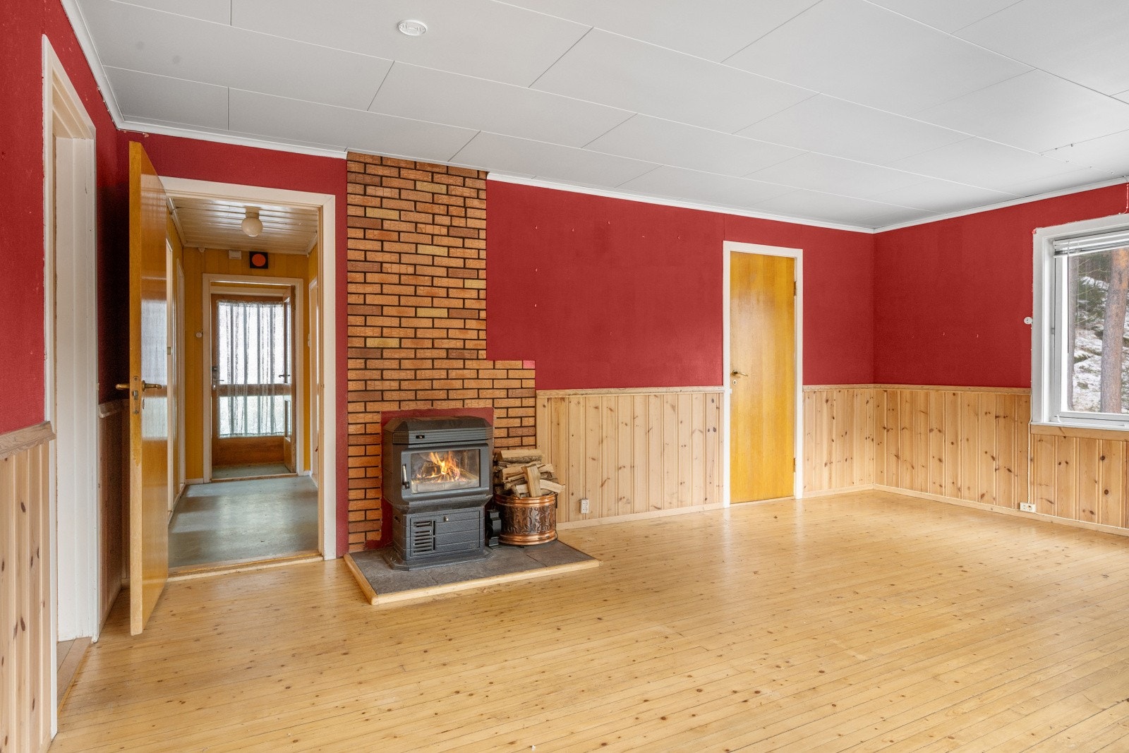 Stue med ovn Galleribilde